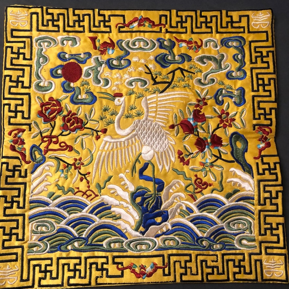 Beautiful Yellow Cloth Decor Design Table Square